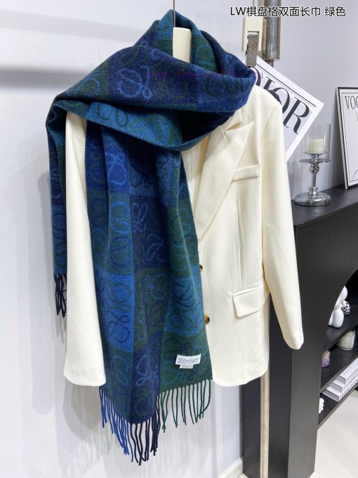 Top of the line original unisex Roewe LW checkerboard double-sided long scarf is very lucky qx7ju6op - Image 7