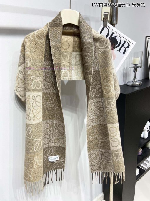 Top of the line original unisex Roewe LW checkerboard double-sided long scarf is very lucky fq05494r - Image 9
