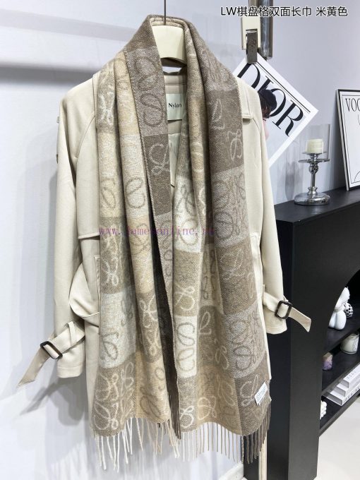 Top of the line original unisex Roewe LW checkerboard double-sided long scarf is very lucky fq05494r - Image 10