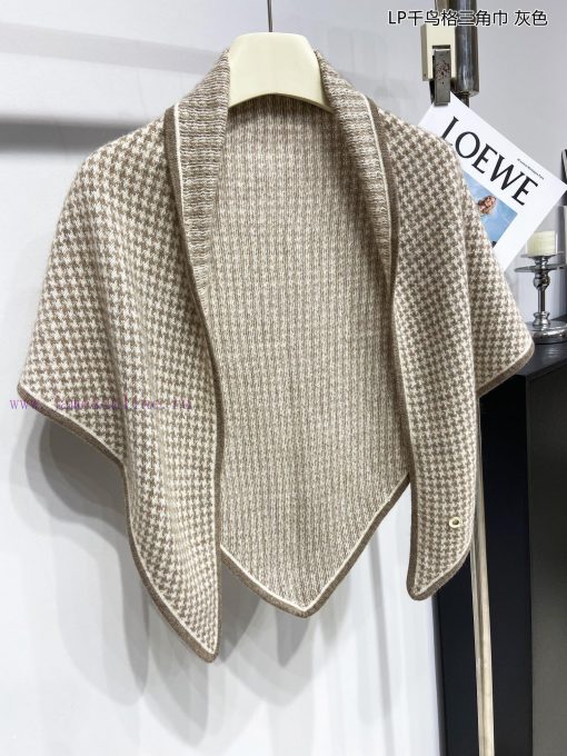 The popular Yana LP Qianniao plaid triangular scarf is luxurious in terms of size, and high-dkkvvati - Image 11