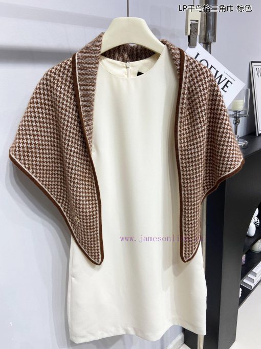 The popular Yana LP Qianniao plaid triangular scarf is luxurious in terms of size, and high-0yrgvpad - Image 9