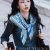 Top selling silk is here! Dior's latest flagship D-letter floral lock 90 silk square scarf ivc2bwdmh