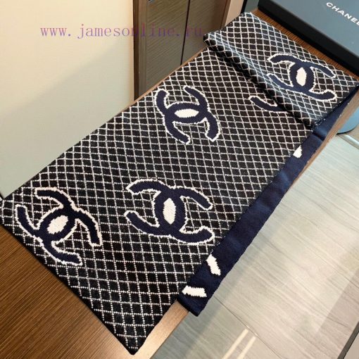 Chanel Knitted Double sided Scarf, a top of the line high-end product with stunning versatil51oz556z - Image 8
