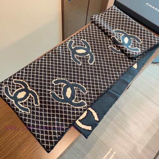 Chanel Knitted Double sided Scarf, a top of the line high-end product with stunning versatiljmw9ar6d - Image 7