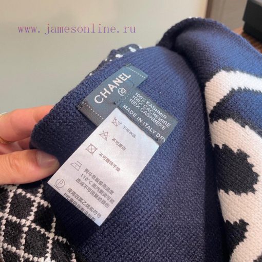 Chanel Knitted Double sided Scarf, a top of the line high-end product with stunning versatil51oz556z - Image 10