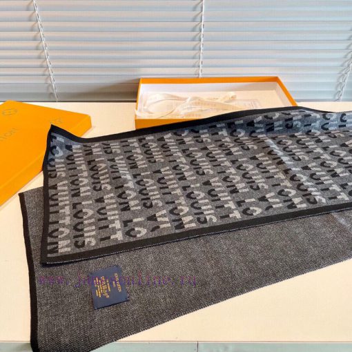 LV, a high-end cashmere knitted scarf that can be formal or casual. This weaving method is dde10ht7r - Image 7