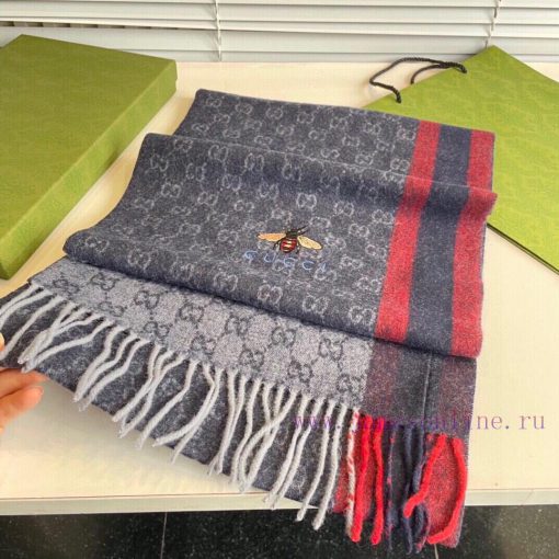 Gucci's latest couple's collection features selected plateau cashmere, creating the most bea1tktrlbv - Image 5