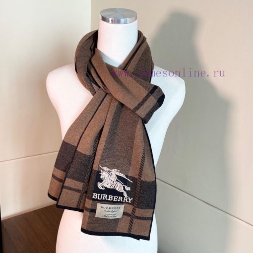 The high-end cashmere knitted scarf can be formal or casual, with a very classical design foprnv73pe - Image 10