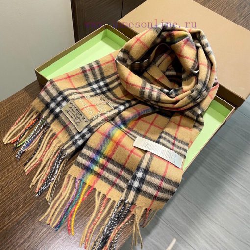 The new Burberry official website's unisex couple style feels explosive, very warm, soft andua254uyb - Image 5
