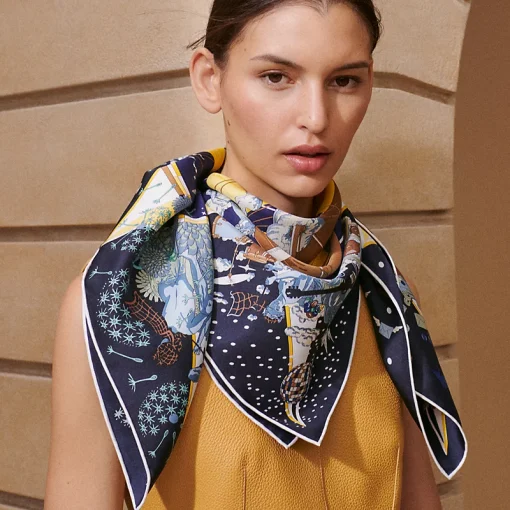 Under the observation of the SHMS2407 original Hermes flagship 90cm silk handkerchief telescg0w9zeyc - Image 3