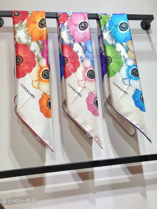 SFG2403 ‼ The original Ferragamo Anemone print 90cm square scarf is on sale. The Anemone pritqqeqt33 - Image 2