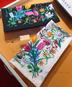 SGC2303 The original Gucci flower print twill 90cm square towel Gucci's classic flower print5eyos6ly