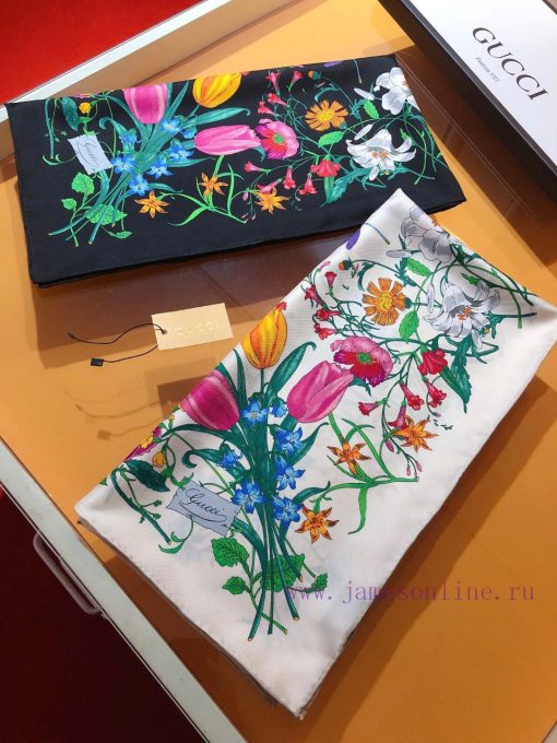 SGC2303 The original Gucci flower print twill 90cm square towel Gucci's classic flower print5eyos6ly