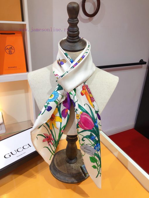 SGC2303 The original Gucci flower print twill 90cm square towel Gucci's classic flower print5eyos6ly - Image 10