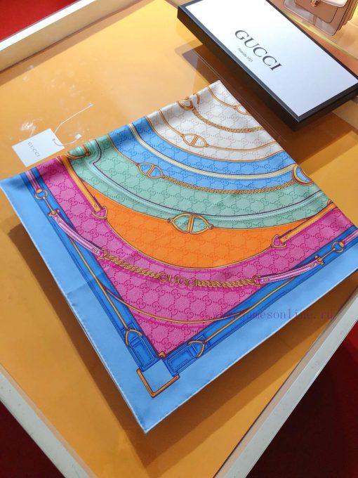 SGC2413 Original Gucci GG belt printed twill 90cm square towel~With a modern perspective, thhtxjh9oz - Image 8