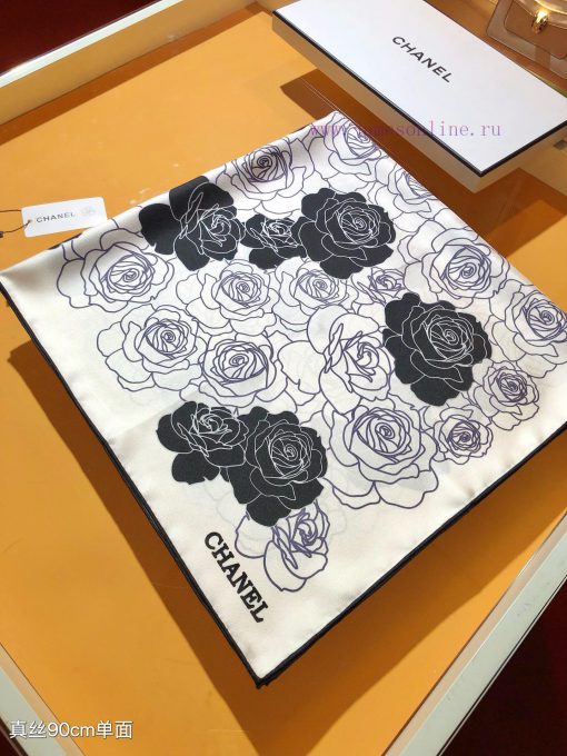 SCC2434 ️ Original Chanel 90cm silk square scarf, made of top-quality twill silk material ️ p4no54p8 - Image 5