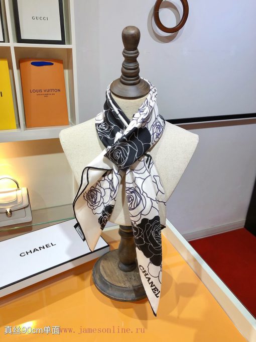 SCC2434 ️ Original Chanel 90cm silk square scarf, made of top-quality twill silk material ️ p4no54p8 - Image 9