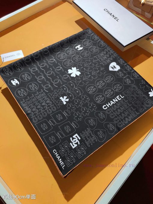 SCC2436 ️ Original Chanel 90cm silk square scarf, made of top-quality twill silk material ️ 04e41zi2 - Image 5