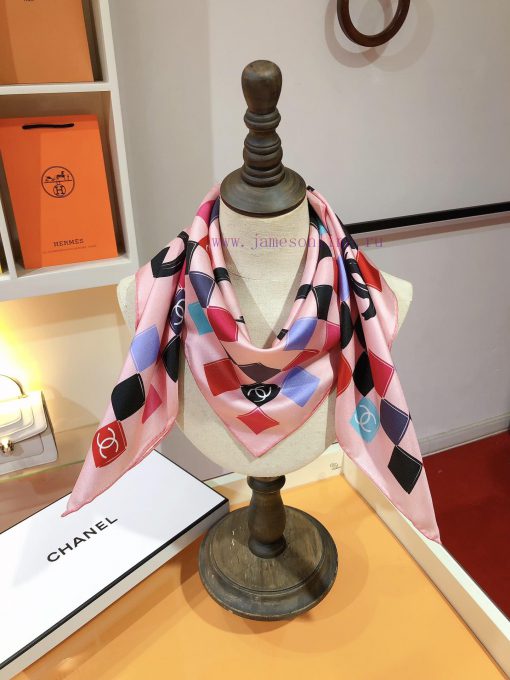 SCC2402 ️ Original Chanel 90cm silk square scarf, made of top-quality twill silk material ️ 5kv2l78h - Image 3