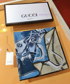 RGC2312G Home 70cm Double sided Velvet Square Towel, this Gucci essential accessory can be wa9wwfpjs