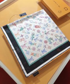 The SLV2335 original LvWISHSIST handkerchief 90cm version has become a classic exhibition sp99pruhl7