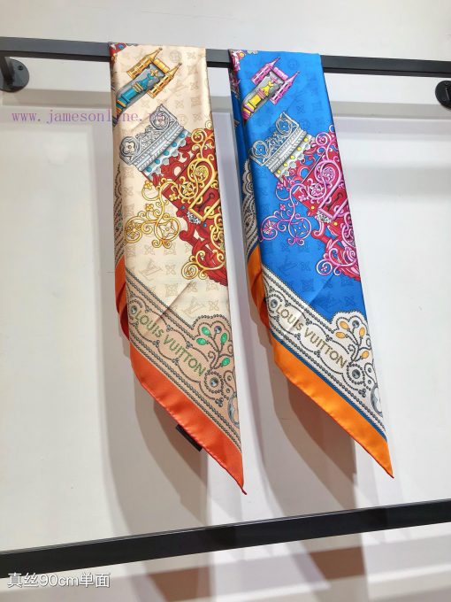 SLV2443 original LVLOCKS90cm silk square scarf, with a lock buckle and key pattern, expresseaovh6xwh
