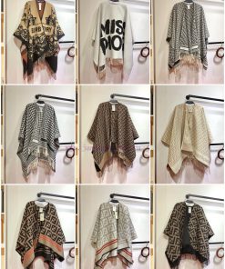 RFD2411 Fendi Heavy Duty FF Letter Element Wool Cloak, the new color F's flagship cloak, is p7yxxvn5