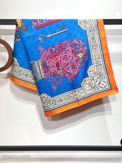 SLV2443 original LVLOCKS90cm silk square scarf, with a lock buckle and key pattern, expresseaovh6xwh - Image 9