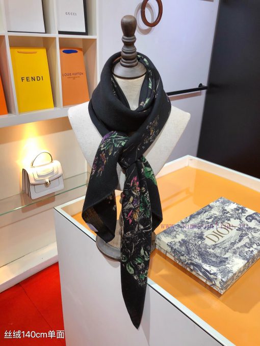 RDO2430 original single D home 140cm velvet square scarf, this square scarf is decorated with8a70x0h - Image 9