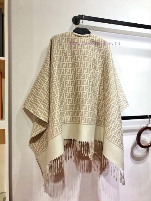 RFD2411 Fendi Heavy Duty FF Letter Element Wool Cloak, the new color F's flagship cloak, is p7yxxvn5 - Image 5