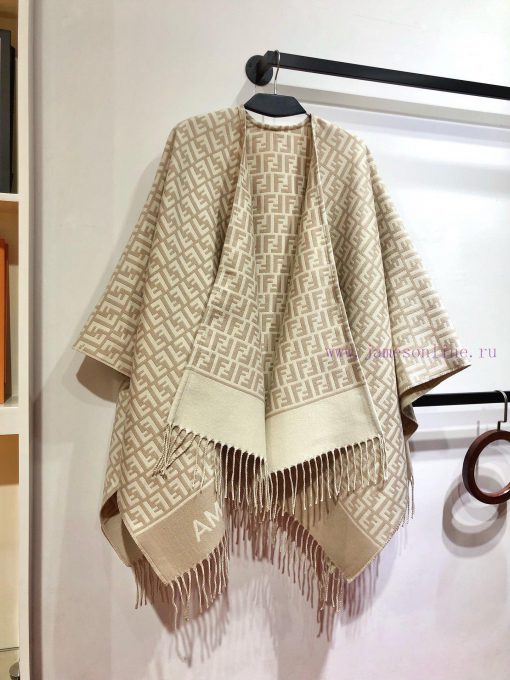 RFD2411 Fendi Heavy Duty FF Letter Element Wool Cloak, the new color F's flagship cloak, is p7yxxvn5 - Image 6