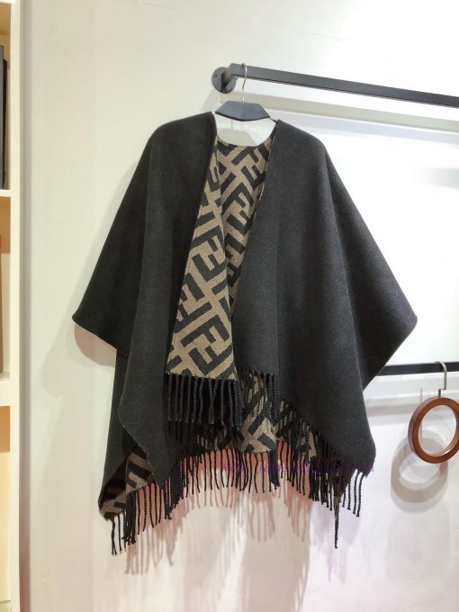 RFD2412 Fendi Heavy Duty FF Letter Element Wool Cloak, the new color F's flagship cloak, is pkbgrs5u - Image 4