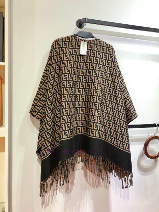 RFD2411 Fendi Heavy Duty FF Letter Element Wool Cloak, the new color F's flagship cloak, is 9s9gvu49 - Image 7