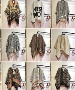 RDO2440 Dior Diro heavyweight vintage wool cape, the new color is also a fun addition just rv7c29gxt