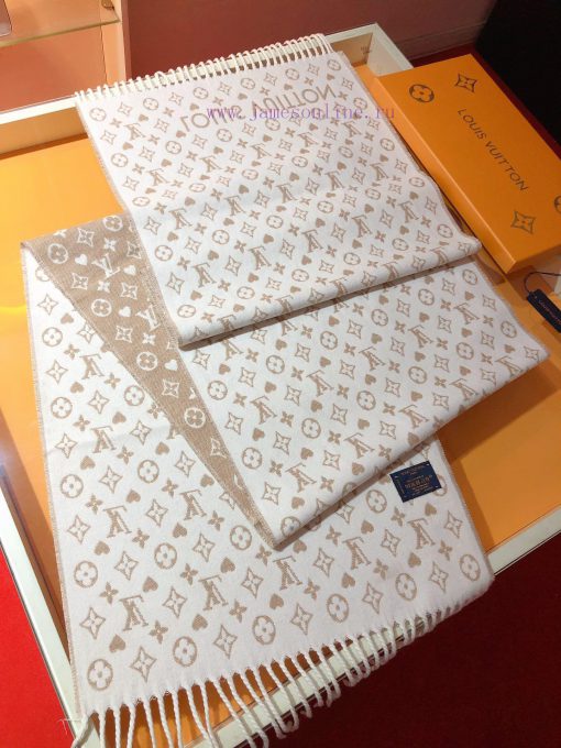RLV2352 LVGame on Scarf Arrives, Showcasing the Classic Monogram Pattern on Both Sides, Prov9f4lxkc9 - Image 7