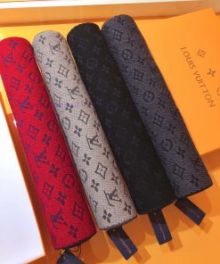 RLV1962 LVONOGRAM CLASS launches iconic Mono woven pattern scarf with excellent quality. Them9ftzz6l