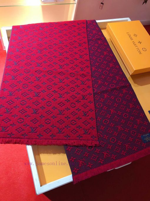 RLV1962 LVONOGRAM CLASS launches iconic Mono woven pattern scarf with excellent quality. Them9ftzz6l - Image 4