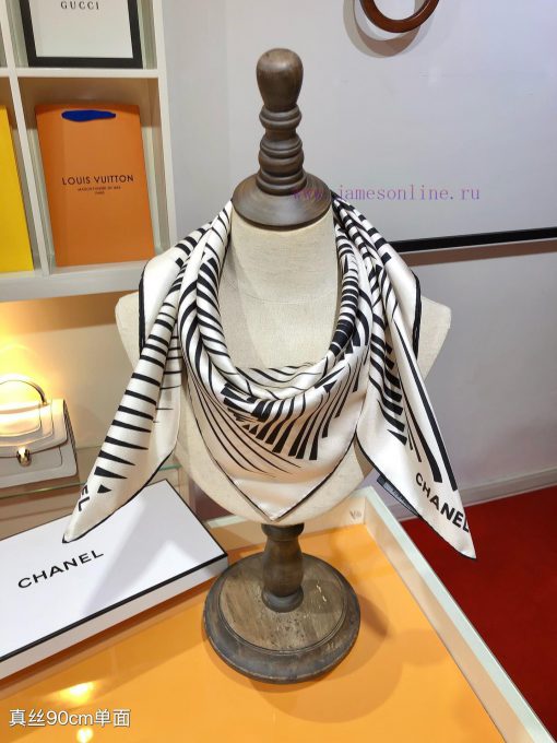 SCC2441 original Chanel 90cm silk square scarf, made of top-quality twill silk material. Madexkt4x7z - Image 10