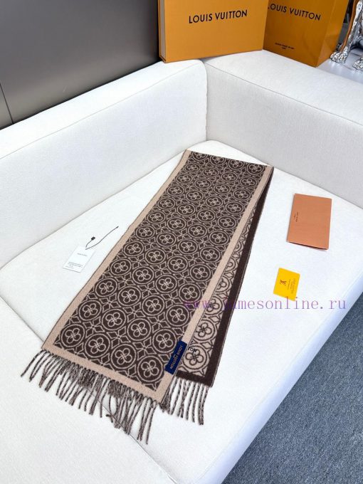 2024 Lv Explosive Classic Clover Double sided Jacquard Explosive Scarf 🧣 A very versatile itmpztqps8 - Image 6