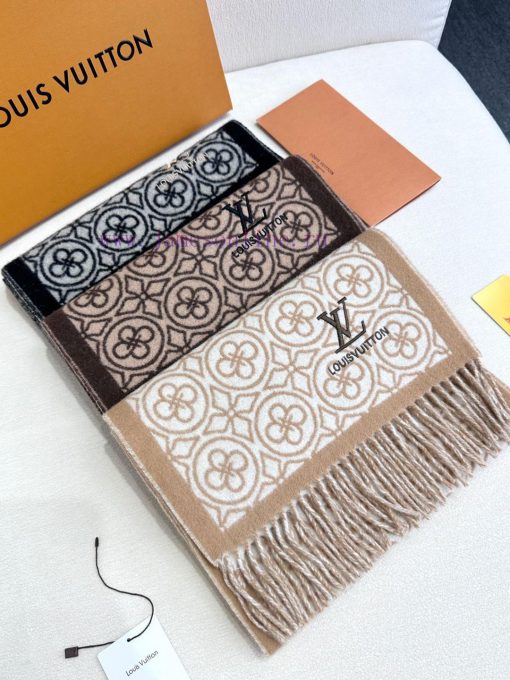 2024 Lv Explosive Classic Clover Double sided Jacquard Explosive Scarf 🧣 A very versatile itc9ghtrdi - Image 10
