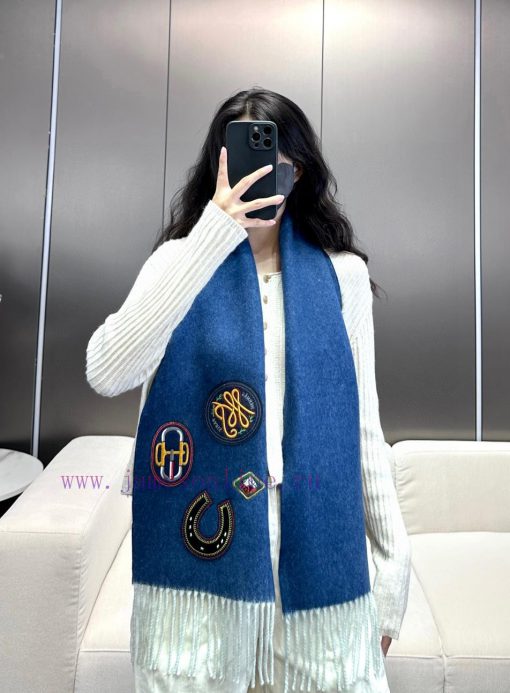 In 2024, the Aishi Denim Cowboy Scarf is full of casual style, paired with 4 medals of differsz0seqf - Image 2