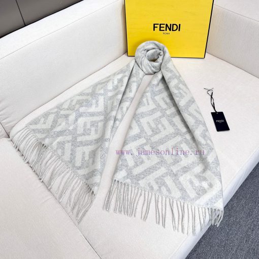 FENDI is the most capable of colliding with a sense of luxury. Double F is definitely the ho2bxtac4r - Image 6