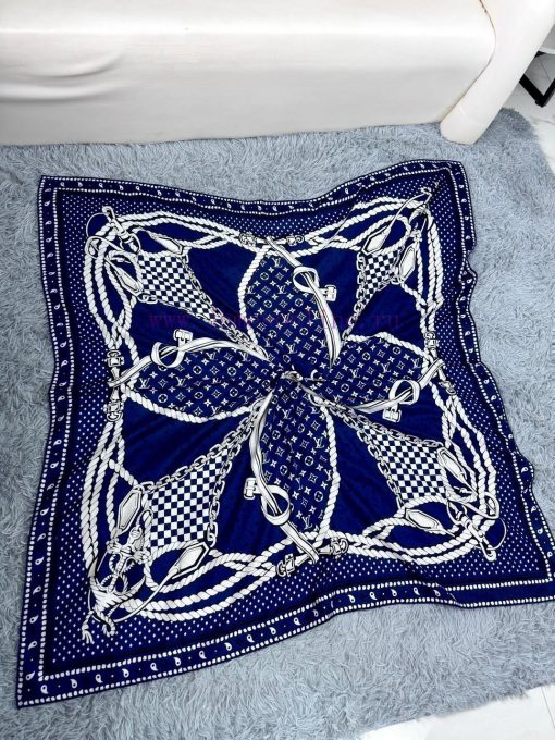 2025 Lv140 top-level velvet double-sided same color Sailor Bandana Square velvet square scarqmq5dlrj - Image 5
