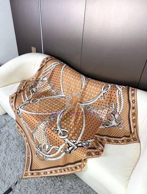 2025 Lv140 top-level velvet double-sided same color Sailor Bandana Square velvet square scar5okt3qua - Image 6