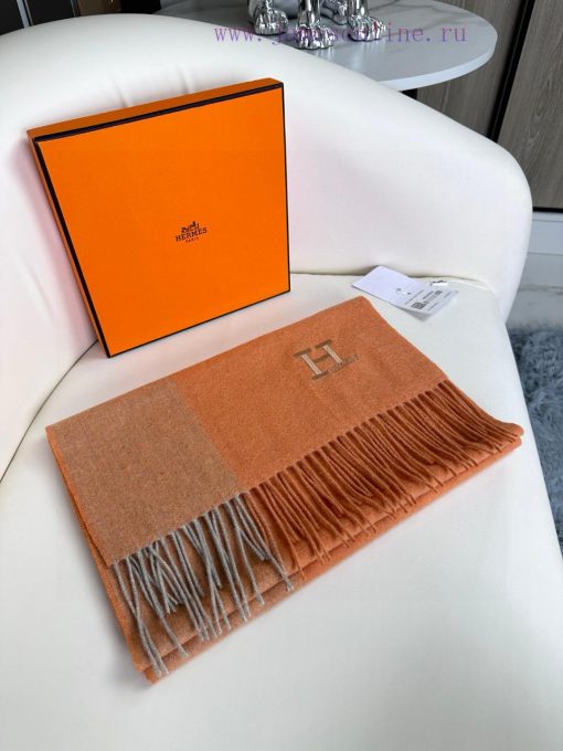 New Hermes 2023, with a rare and gentle color scheme that is low-key yet elegant. Highly recrhgi3fb5 - Image 4
