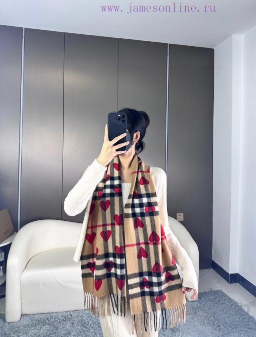 Bur Classic Cashmere Peach Heart is a versatile item that can be used all year round, and islvm10q0d
