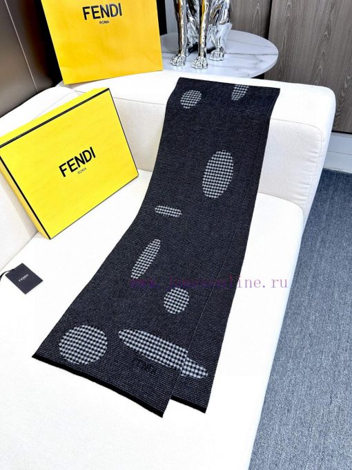 Fendi's popular new high-end men's and women's scarves are a brand that is very low-key and ymogzpzl - Image 6