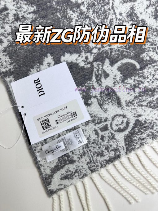 Newly released in 2023, this Sauvage printed scarf from Dior is a fresh interpretation of Din0yaze9x - Image 10