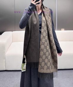 GUCCIGucci Perfect Gradient Purchasing Grade Latest Double sided Dual use Gucci Scarf, Forev12spmsrh