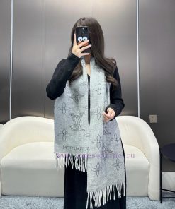 New double-sided scarf, Mahina Flight Mode scarf woven with jacquard technology on one sideMno2jw07l